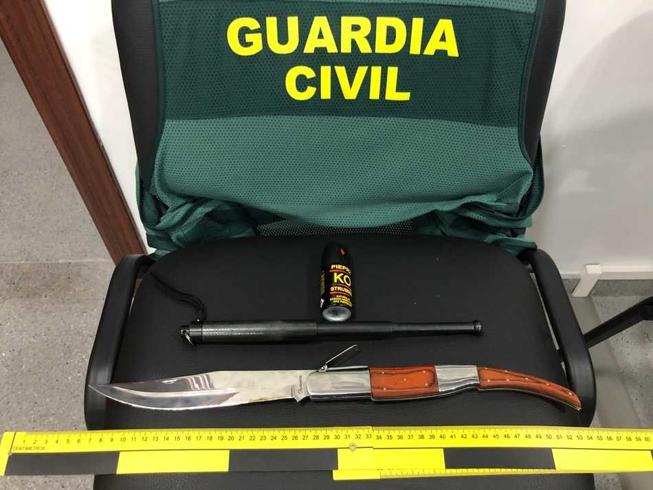 La Policía Local incorpora el bastón extensible a su armamento