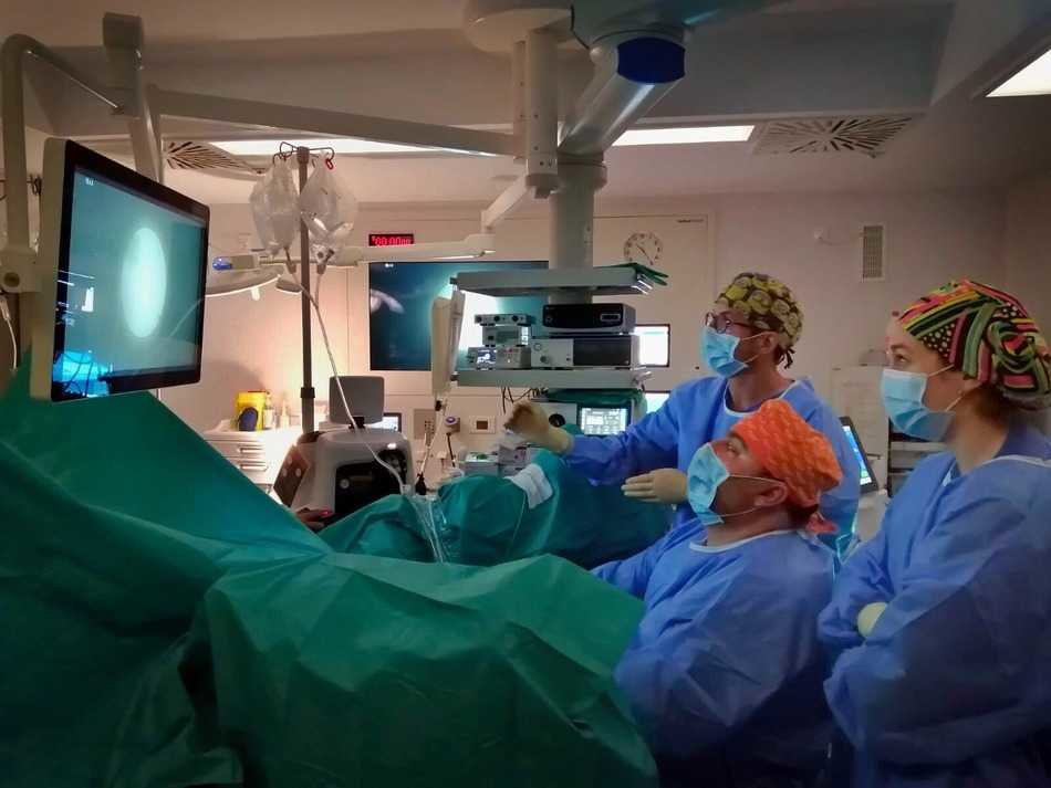 SALUD_ El hospital Infanta Margarita incorpora una novedosa técnica para el tratamiento de la hiperplasia benigna de próstata_20 (1)