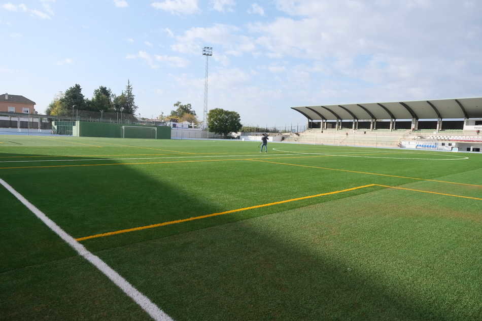 Arreglo campo fútbol tras incendio de helicóptero_(25-10-2024)_4 (1) (1)