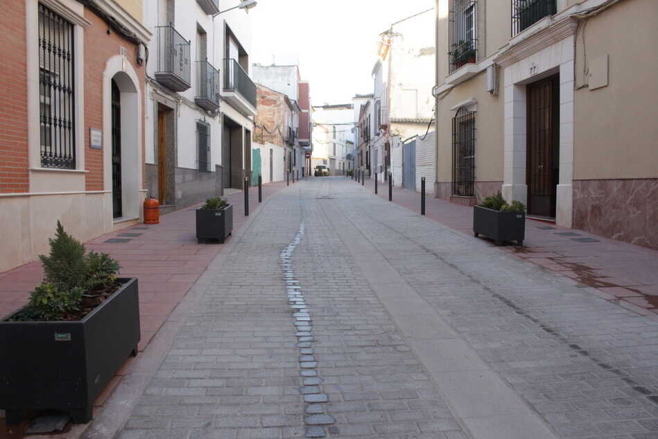 Obra PFEA Calle Álamos (1)